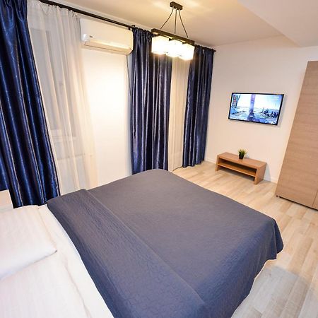 Shabbat Apartments Bucarest Esterno foto